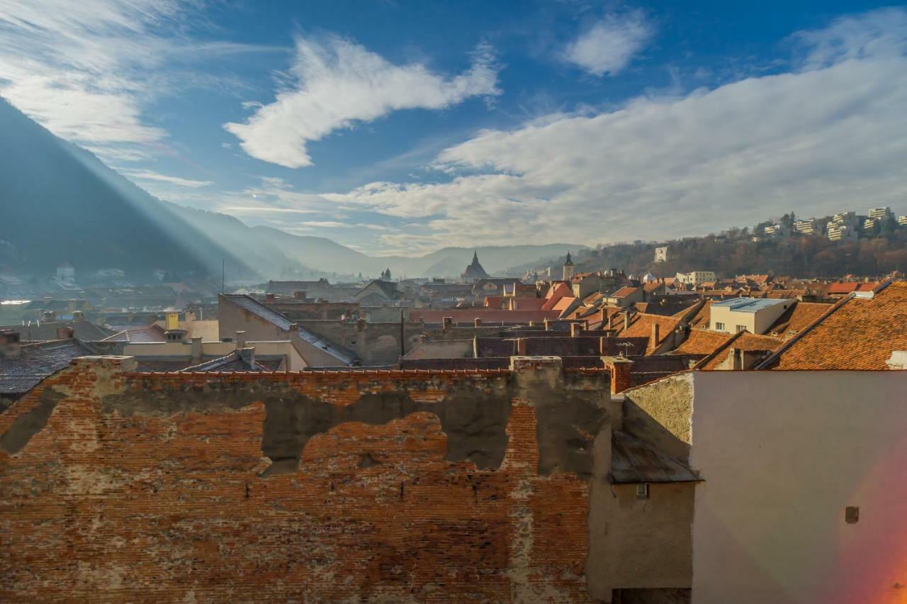 Rooftop Central Apartment Brasov Bagian luar foto