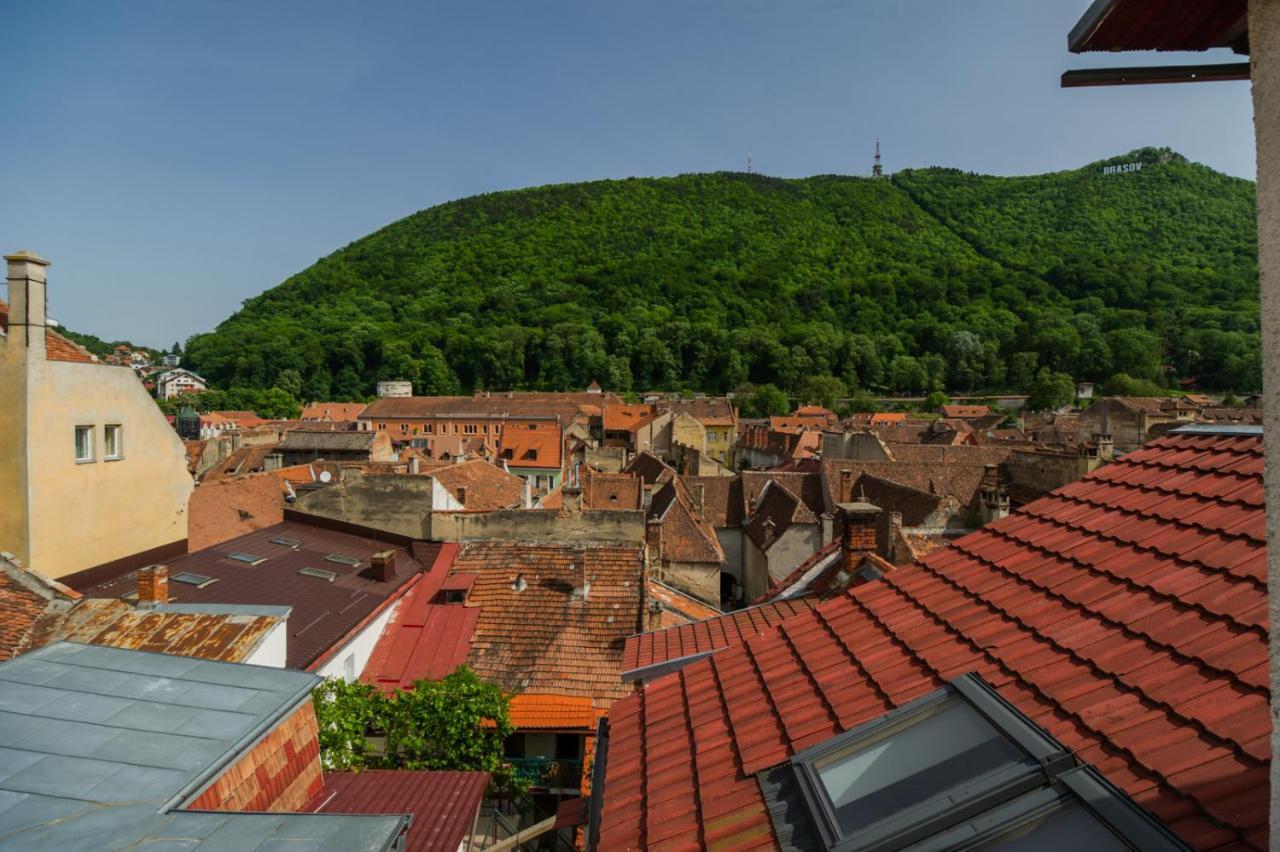 Rooftop Central Apartment Brasov Bagian luar foto